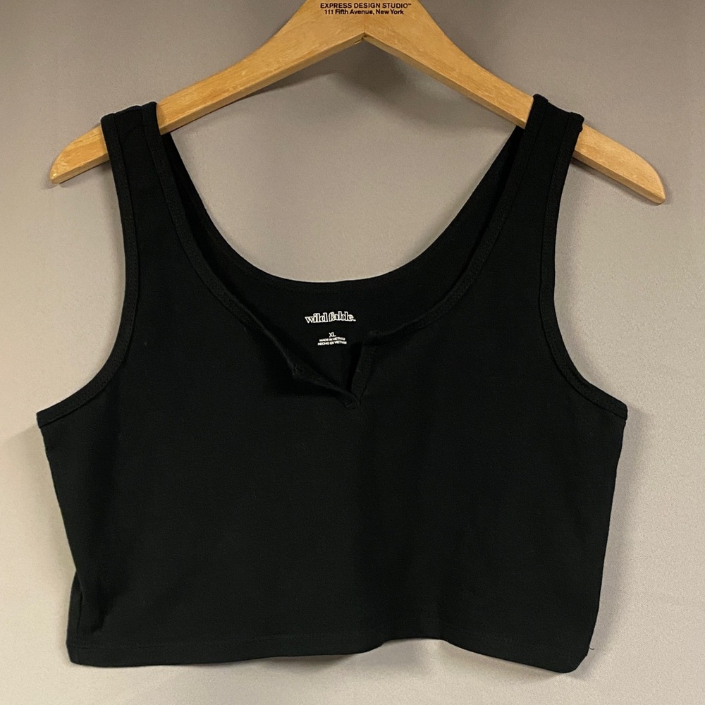 NWOT Wild Fable Cropped Tank